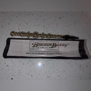 Vintage Avon Bracelet Buddy Tool - New